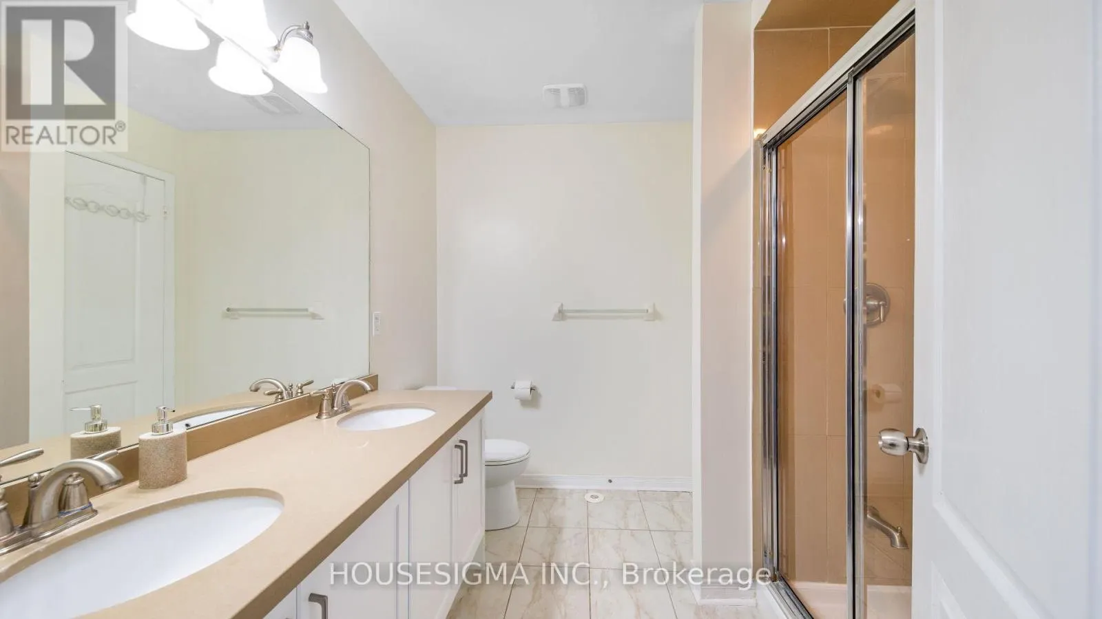 18 LOVEGROVE LANE
