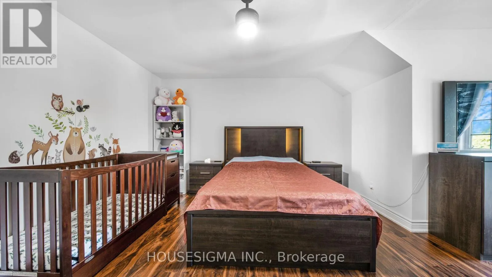18 LOVEGROVE LANE