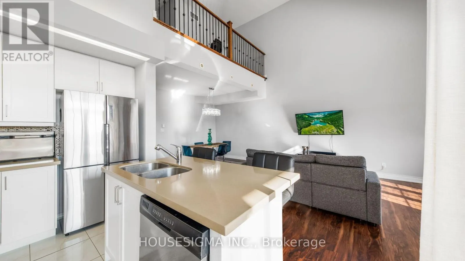 18 LOVEGROVE LANE