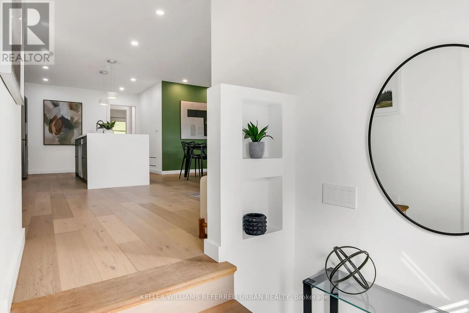 106 LEYTON AVENUE