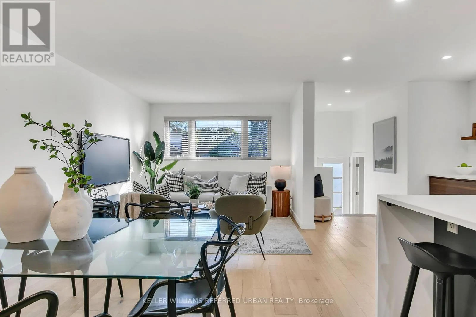 106 LEYTON AVENUE