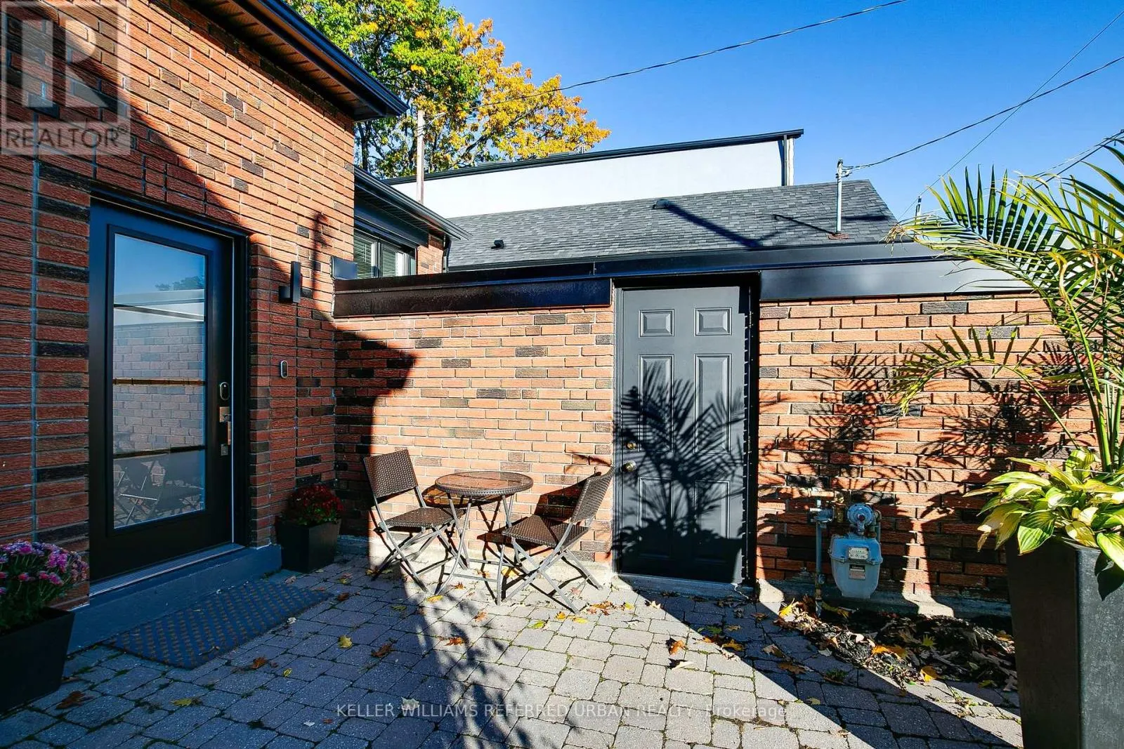 106 LEYTON AVENUE