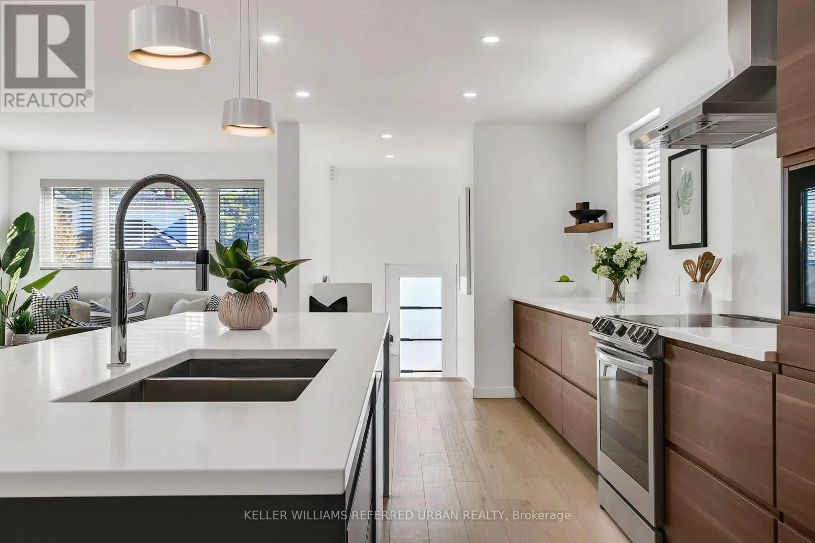 106 LEYTON AVENUE
