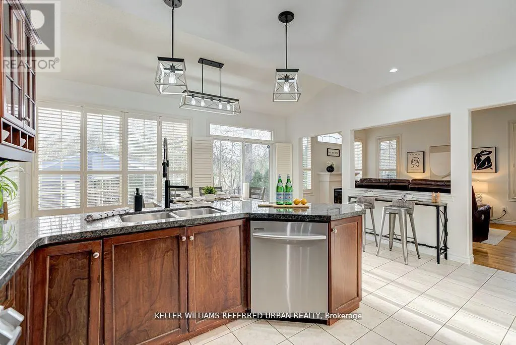 2 THISTLEDOWN CRESCENT