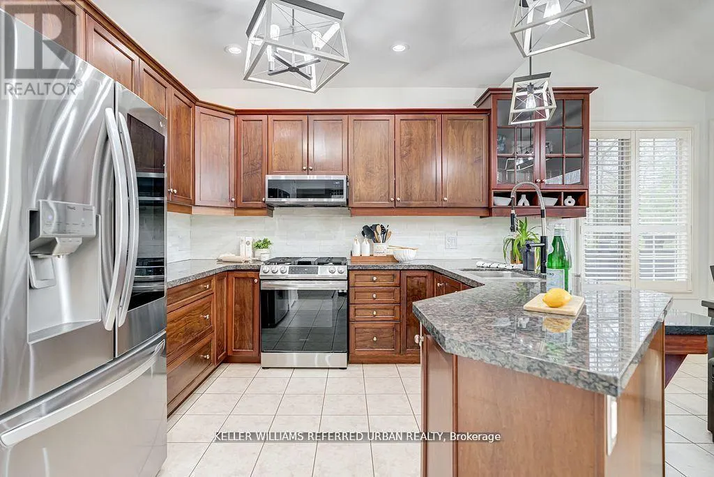2 THISTLEDOWN CRESCENT
