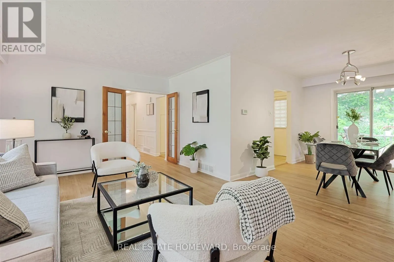 8 BURNVIEW CRESCENT