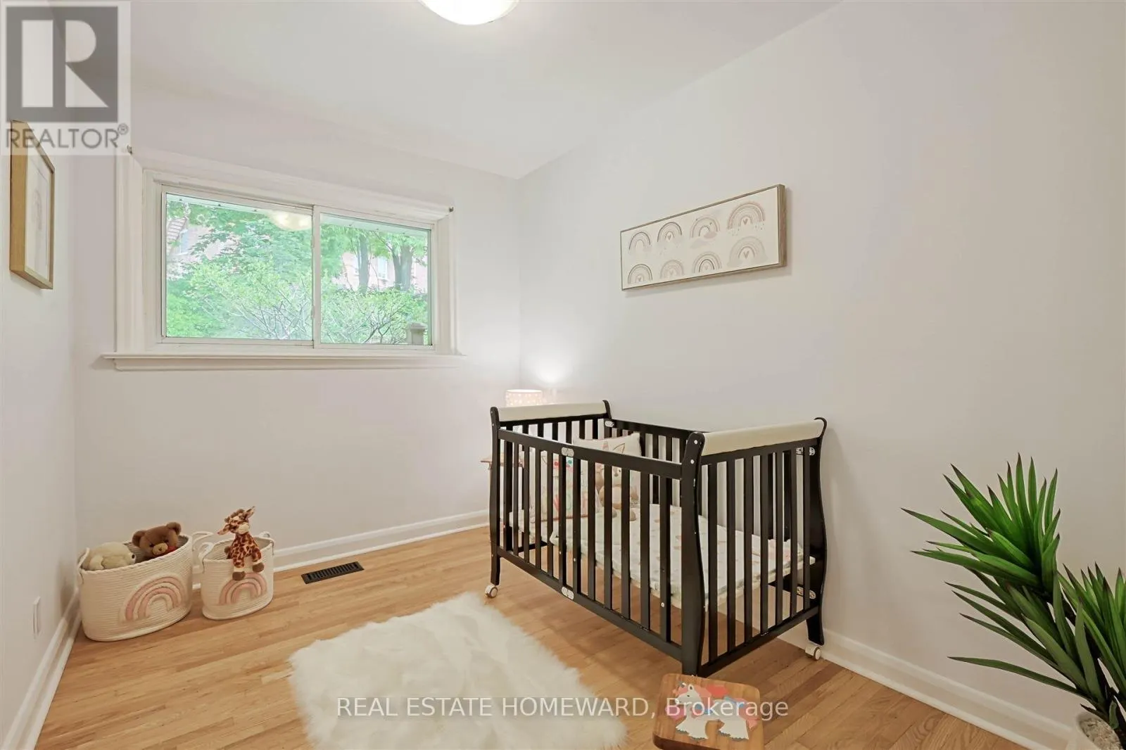 8 BURNVIEW CRESCENT