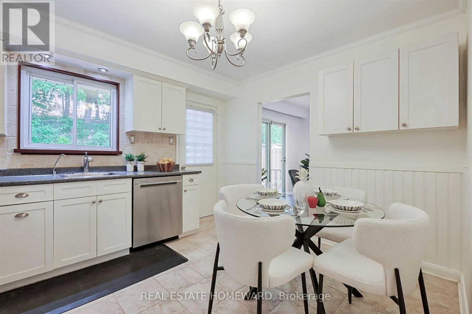 8 BURNVIEW CRESCENT