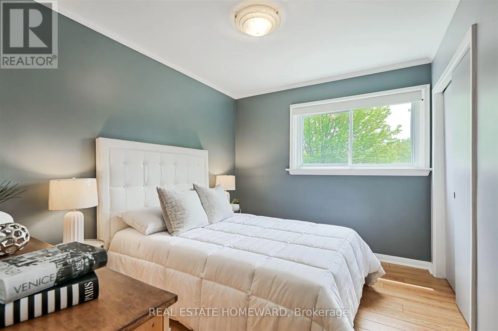 8 BURNVIEW CRESCENT