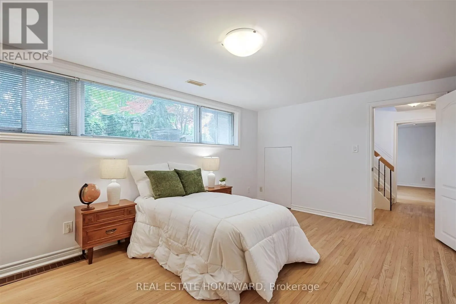 8 BURNVIEW CRESCENT