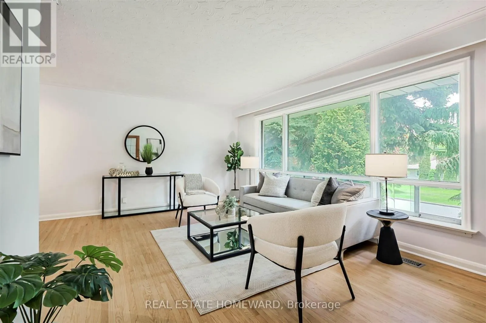 8 BURNVIEW CRESCENT