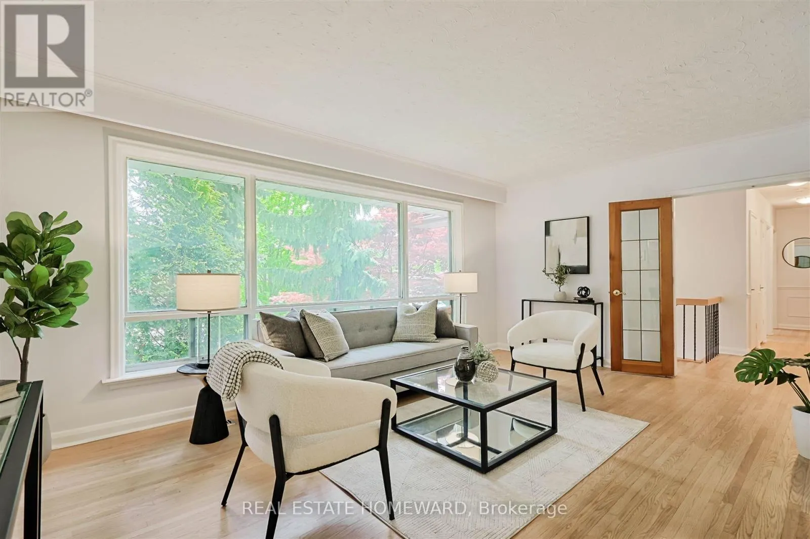 8 BURNVIEW CRESCENT