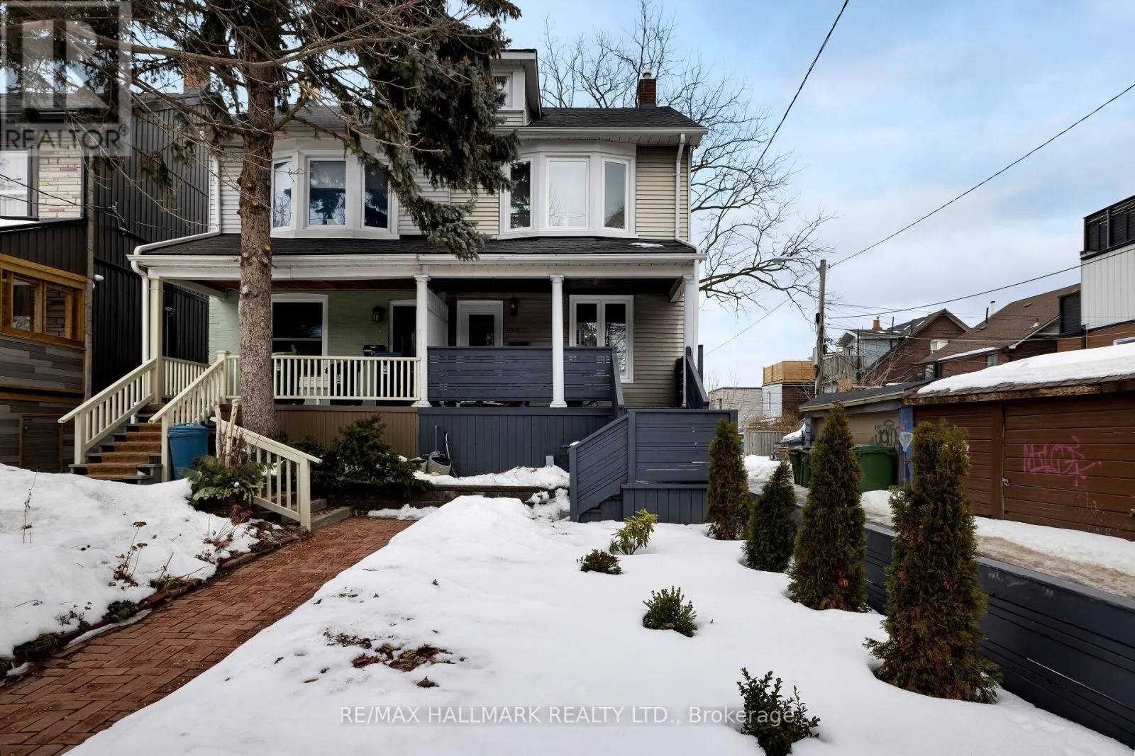 1 HERBERT AVENUE