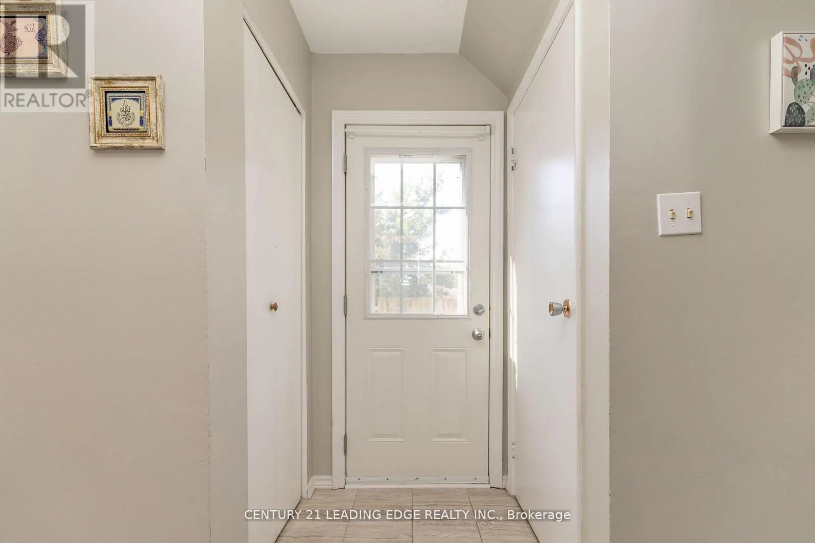 505 LANCELOT CRESCENT