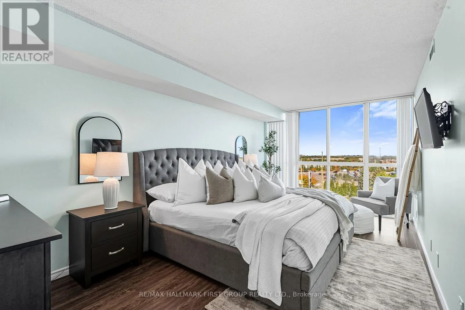 610 - 1665 PICKERING PARKWAY