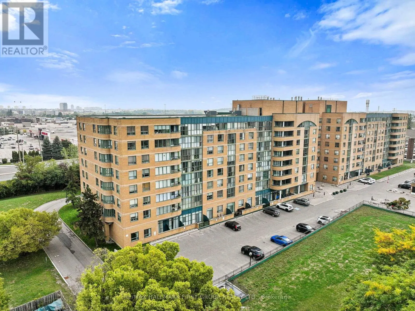 610 - 1665 PICKERING PARKWAY