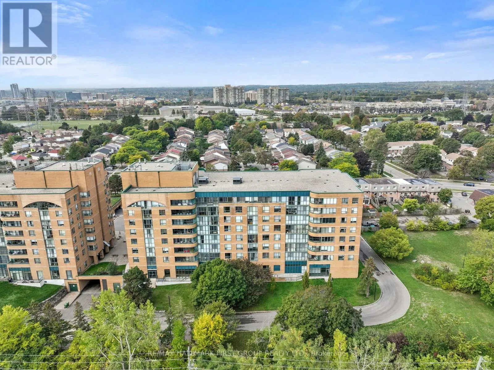 610 - 1665 PICKERING PARKWAY