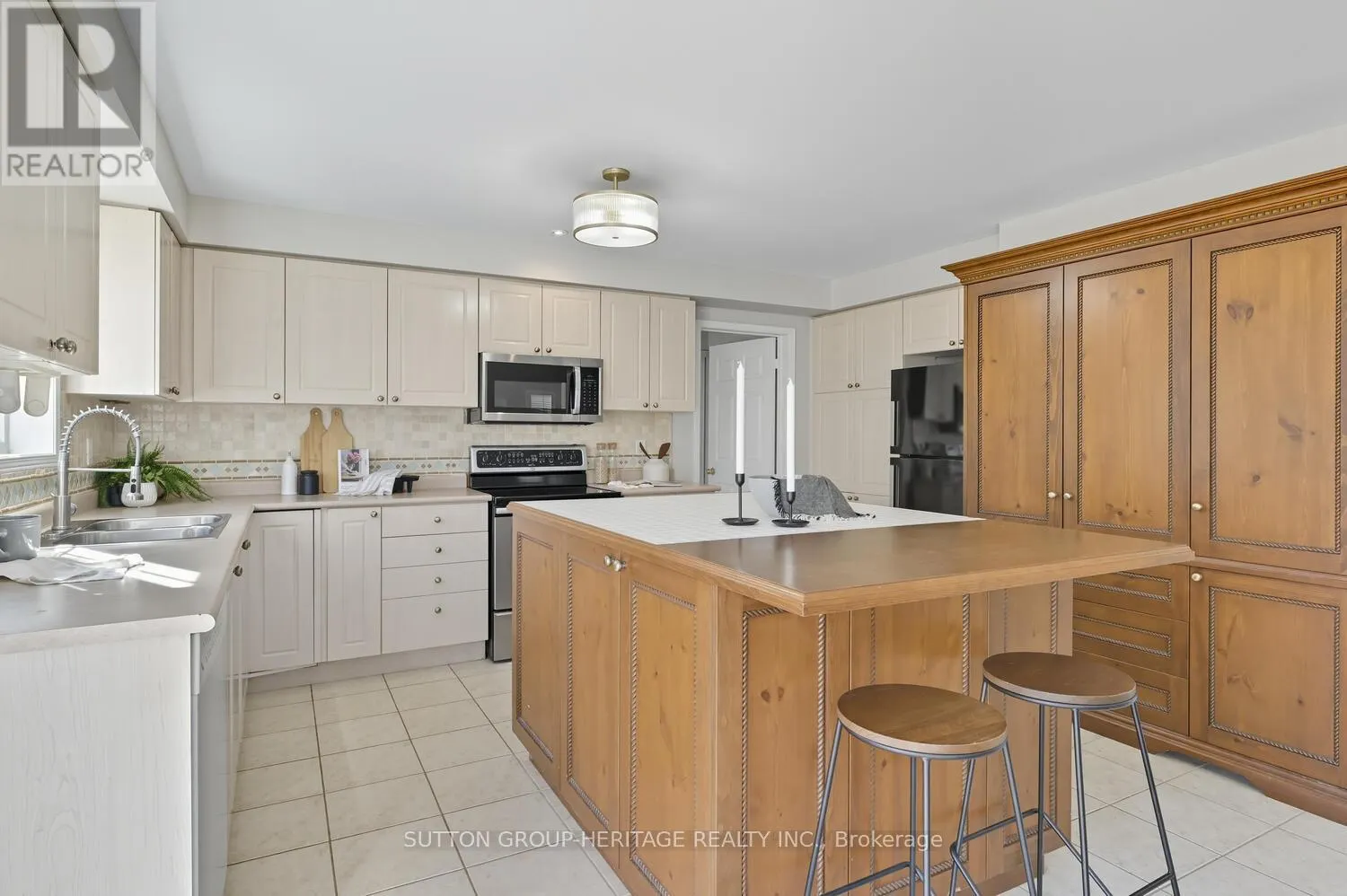 98 HOILE DRIVE