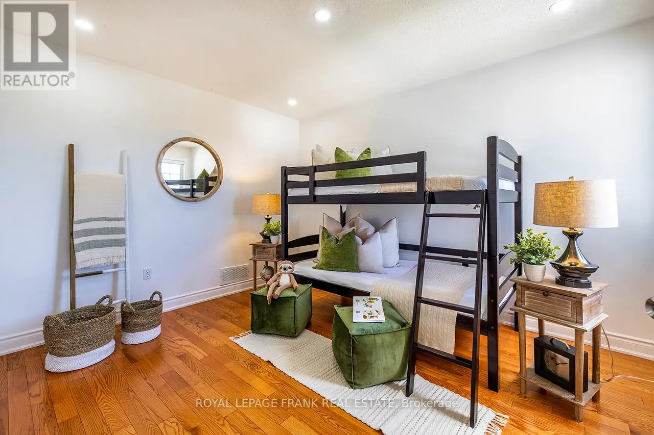 1533 CLEARBROOK DRIVE