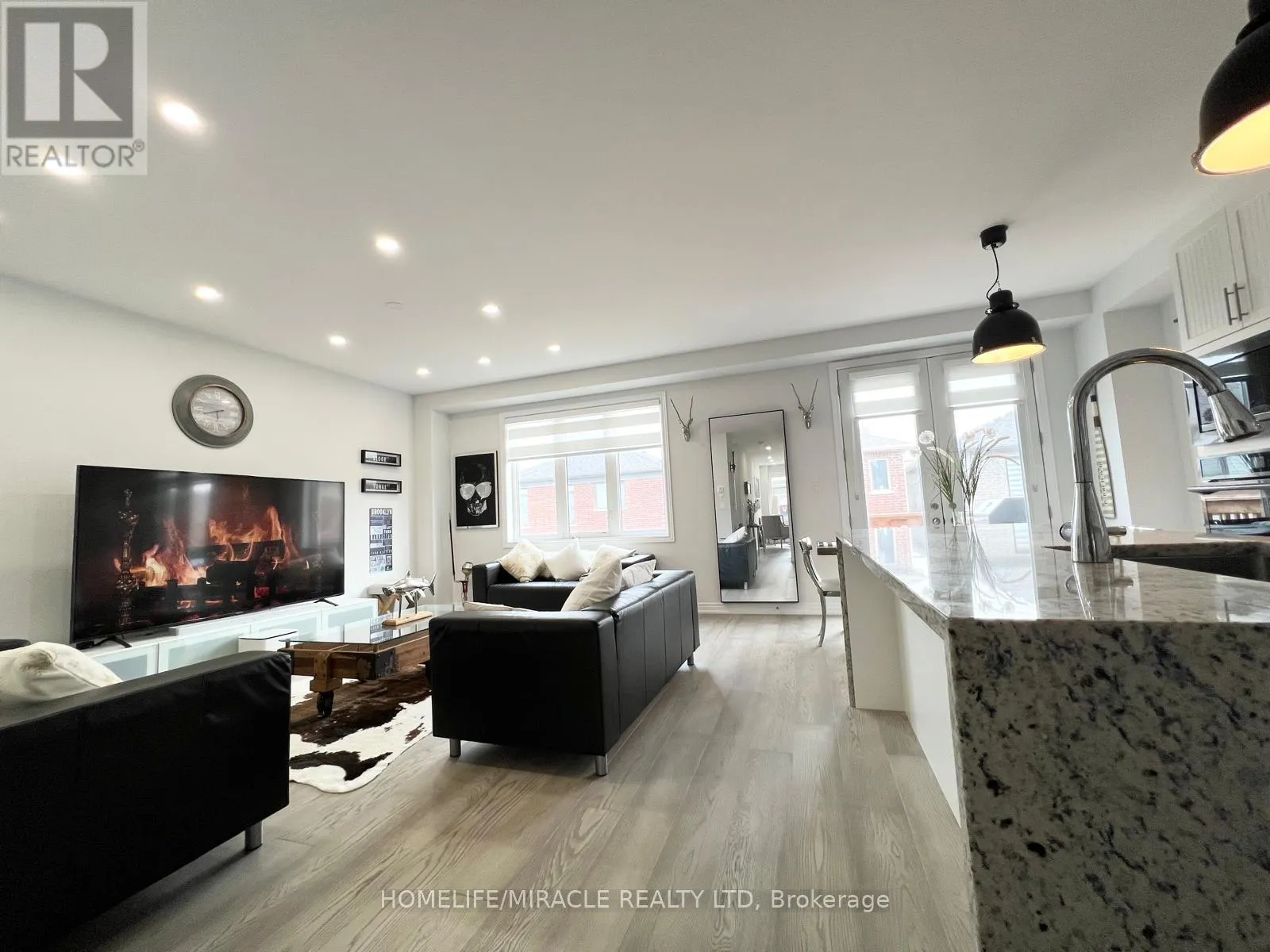 1017 LOCKIE DRIVE