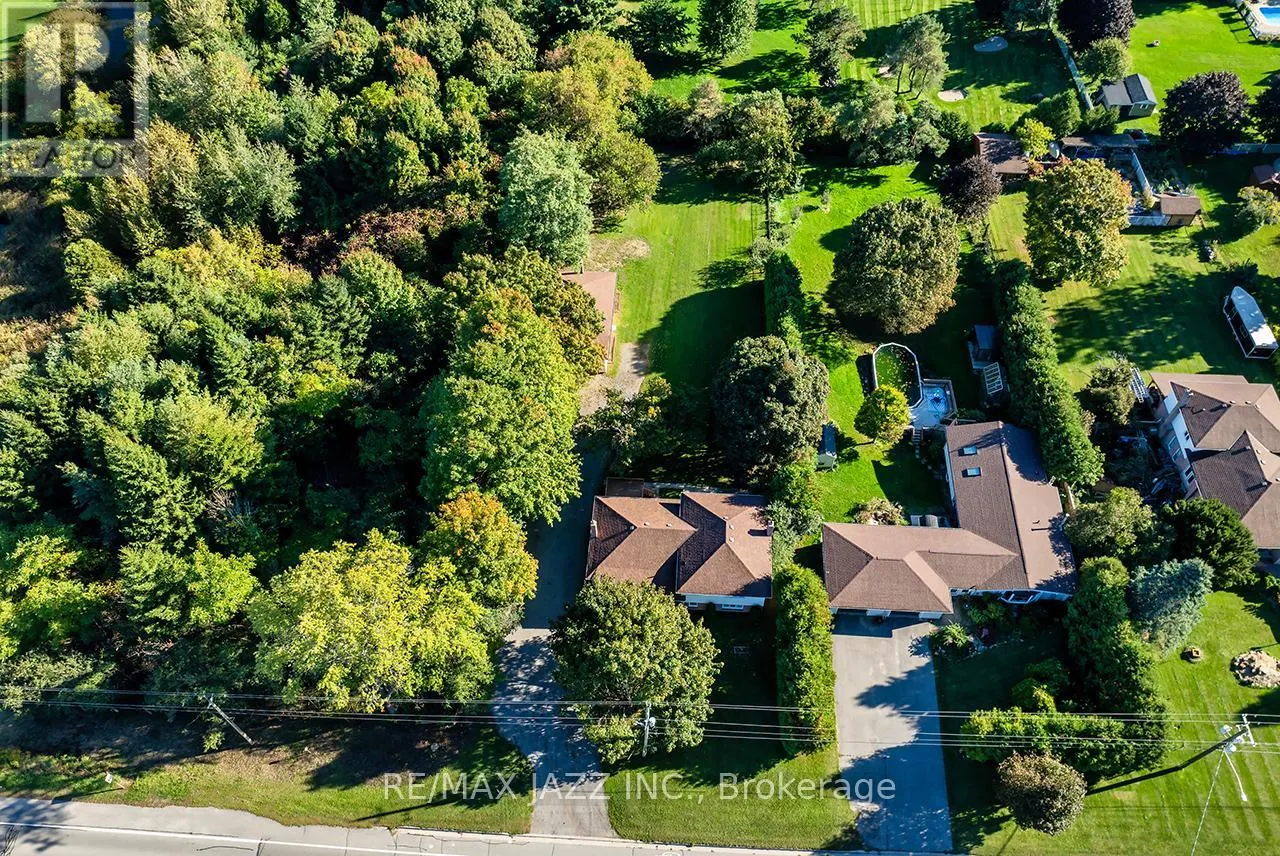 585 MYRTLE ROAD W