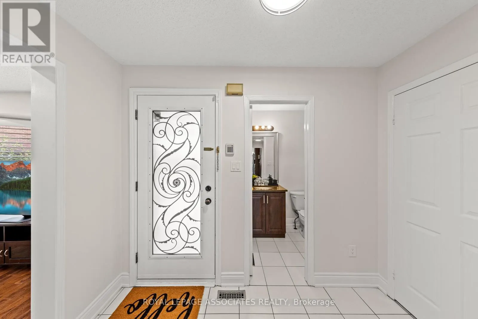 47 WHITEWAY COURT
