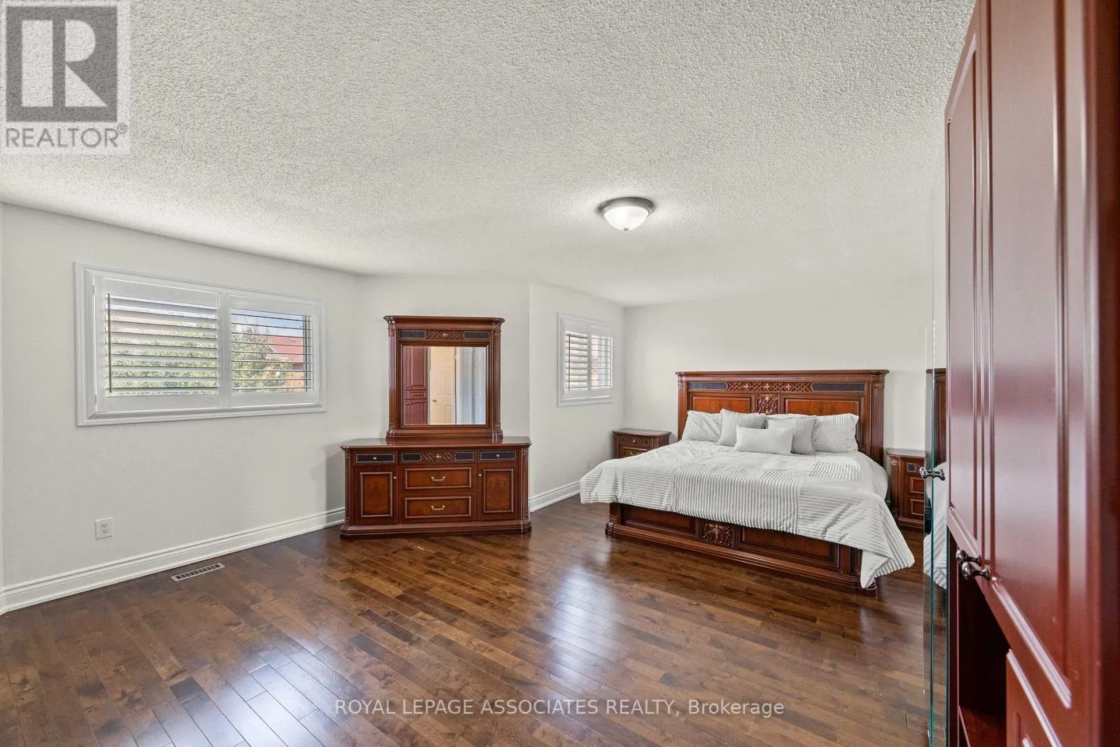47 WHITEWAY COURT