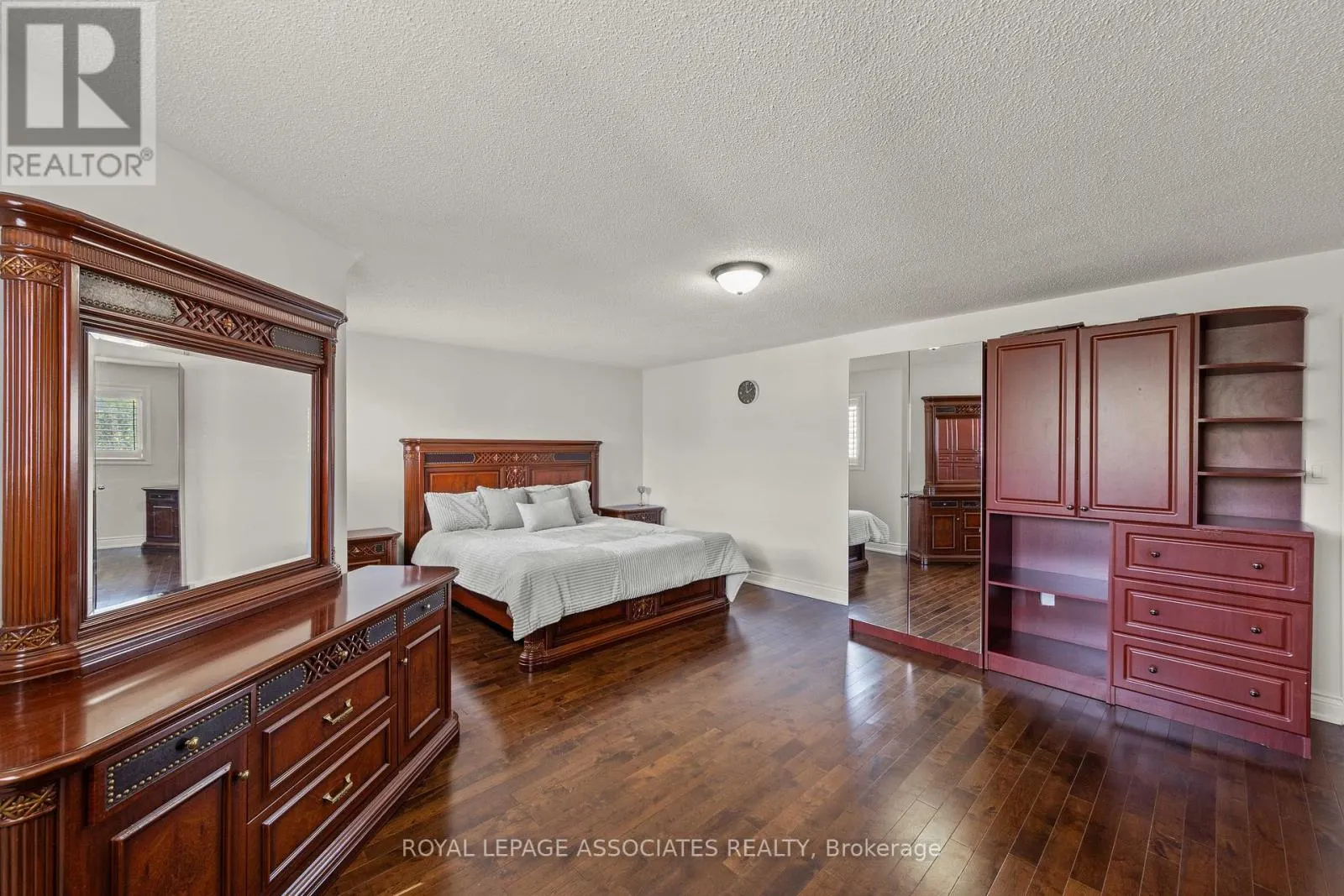 47 WHITEWAY COURT
