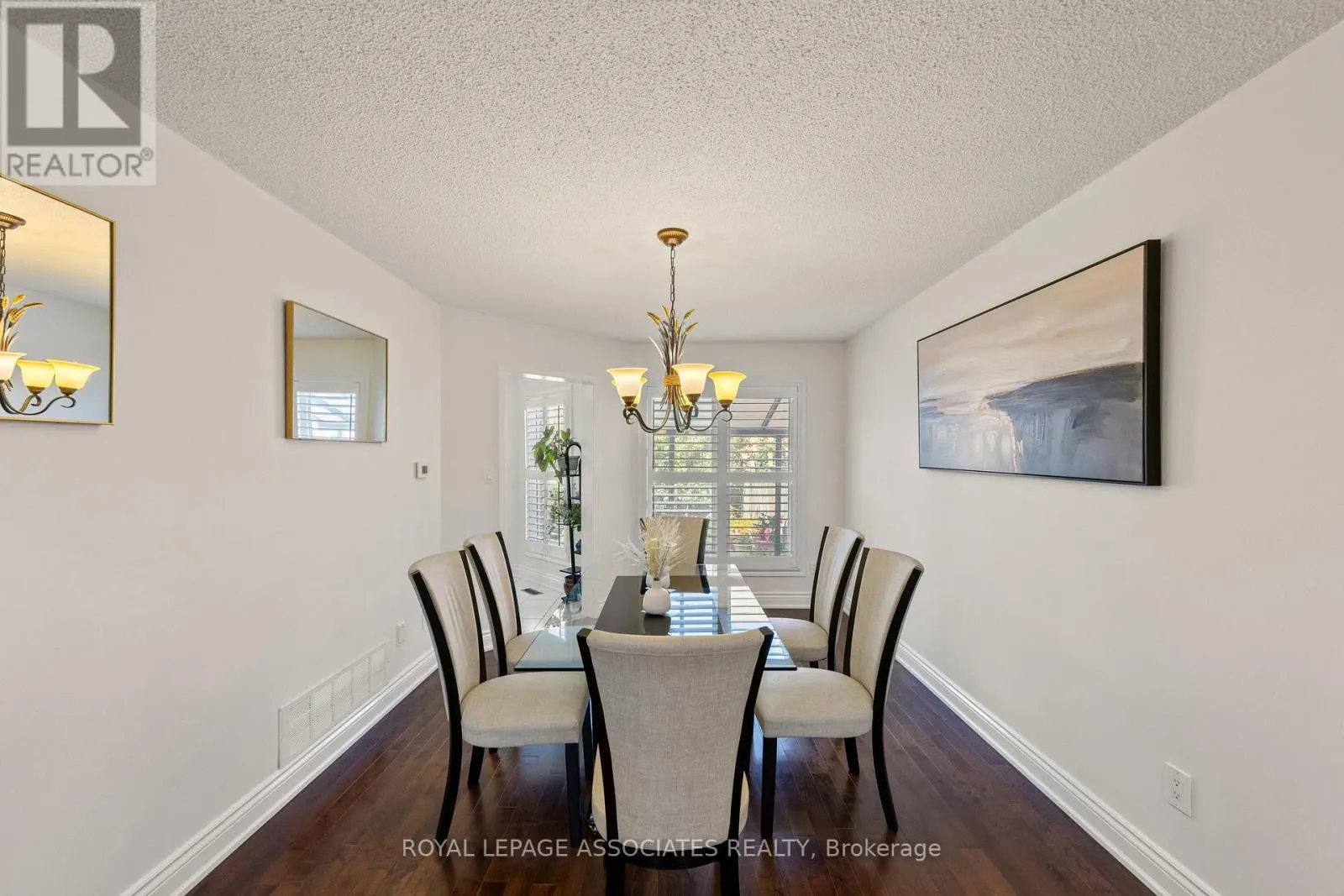 47 WHITEWAY COURT