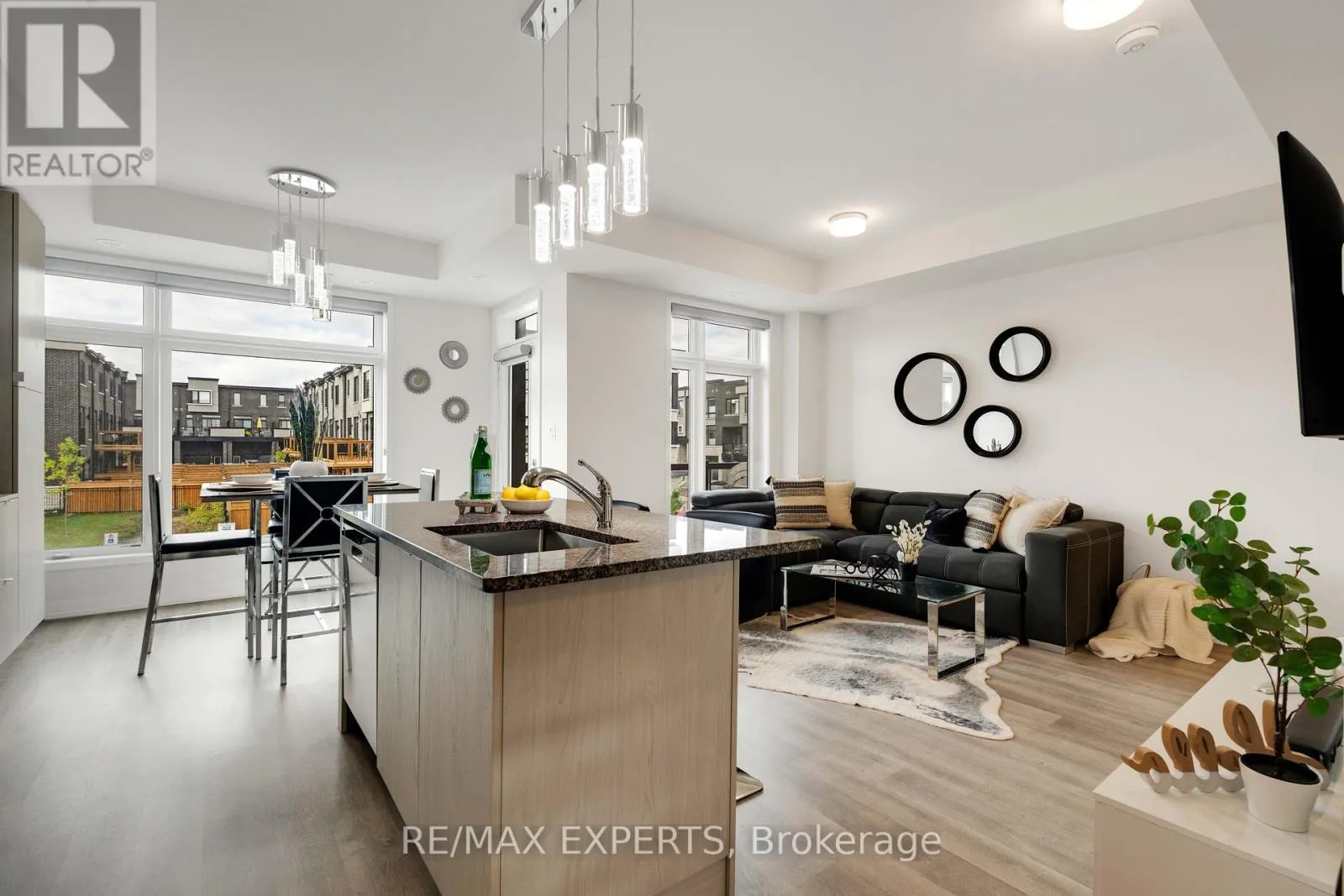 309 - 2550 CASTLEGATE CROSSING W