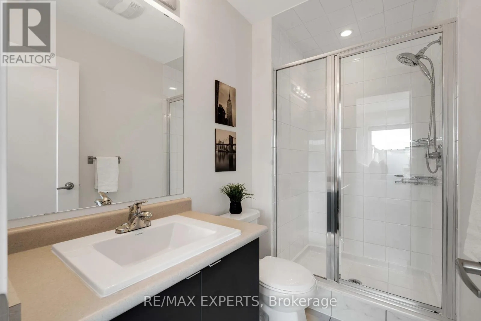 309 - 2550 CASTLEGATE CROSSING W