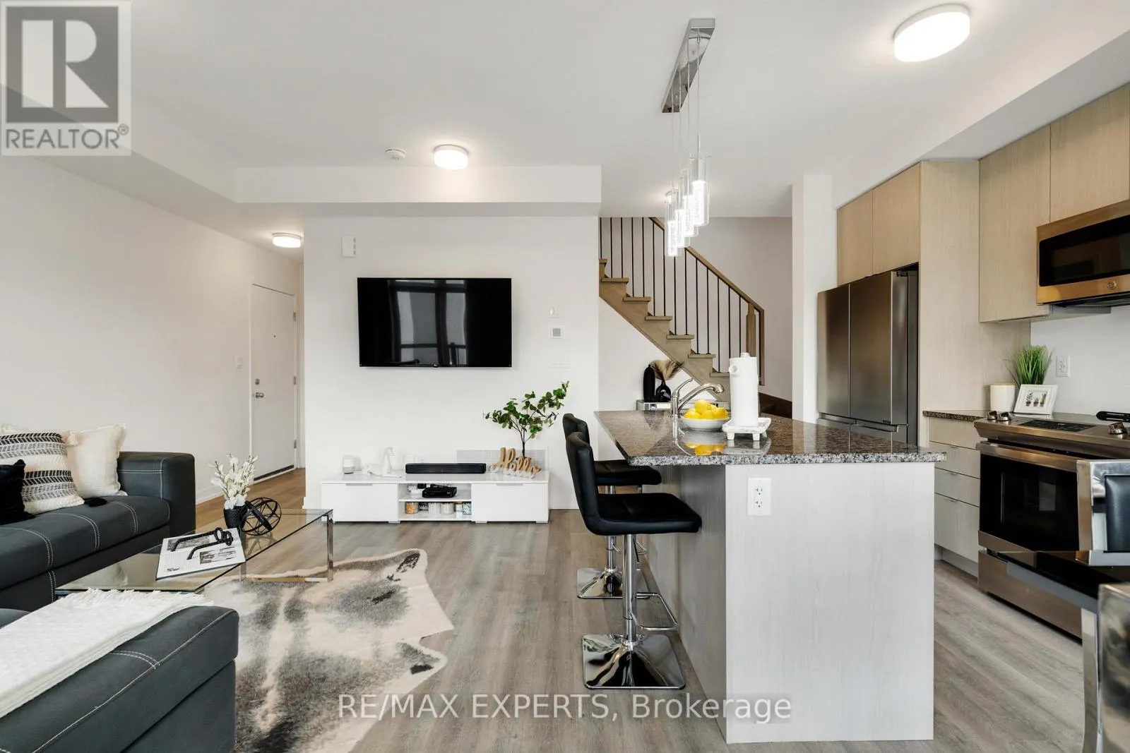 309 - 2550 CASTLEGATE CROSSING W