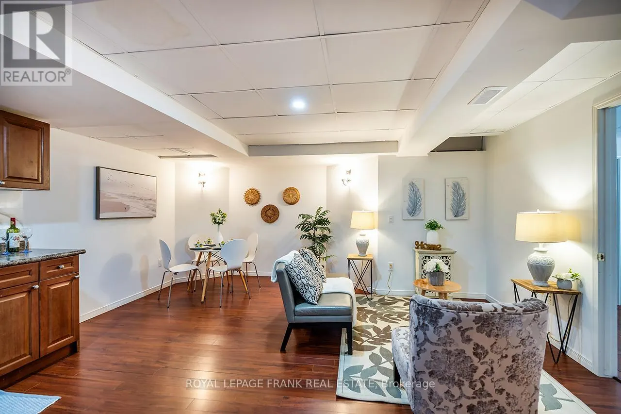 1533 CLEARBROOK DRIVE