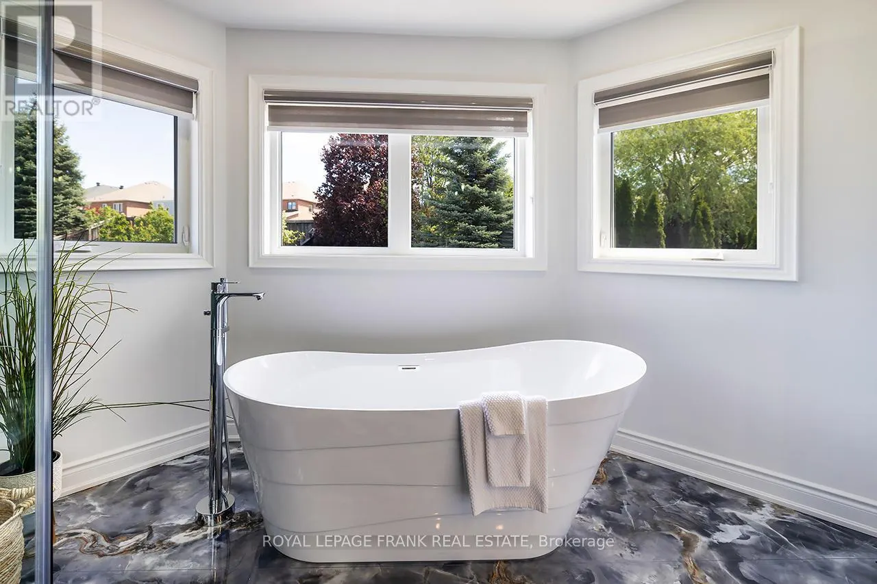 1533 CLEARBROOK DRIVE
