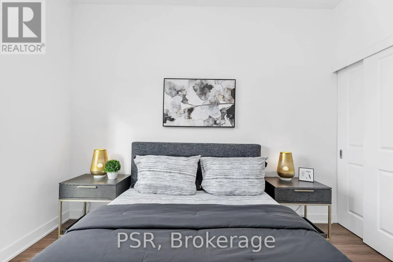 330 - 39 DANFORTH ROAD