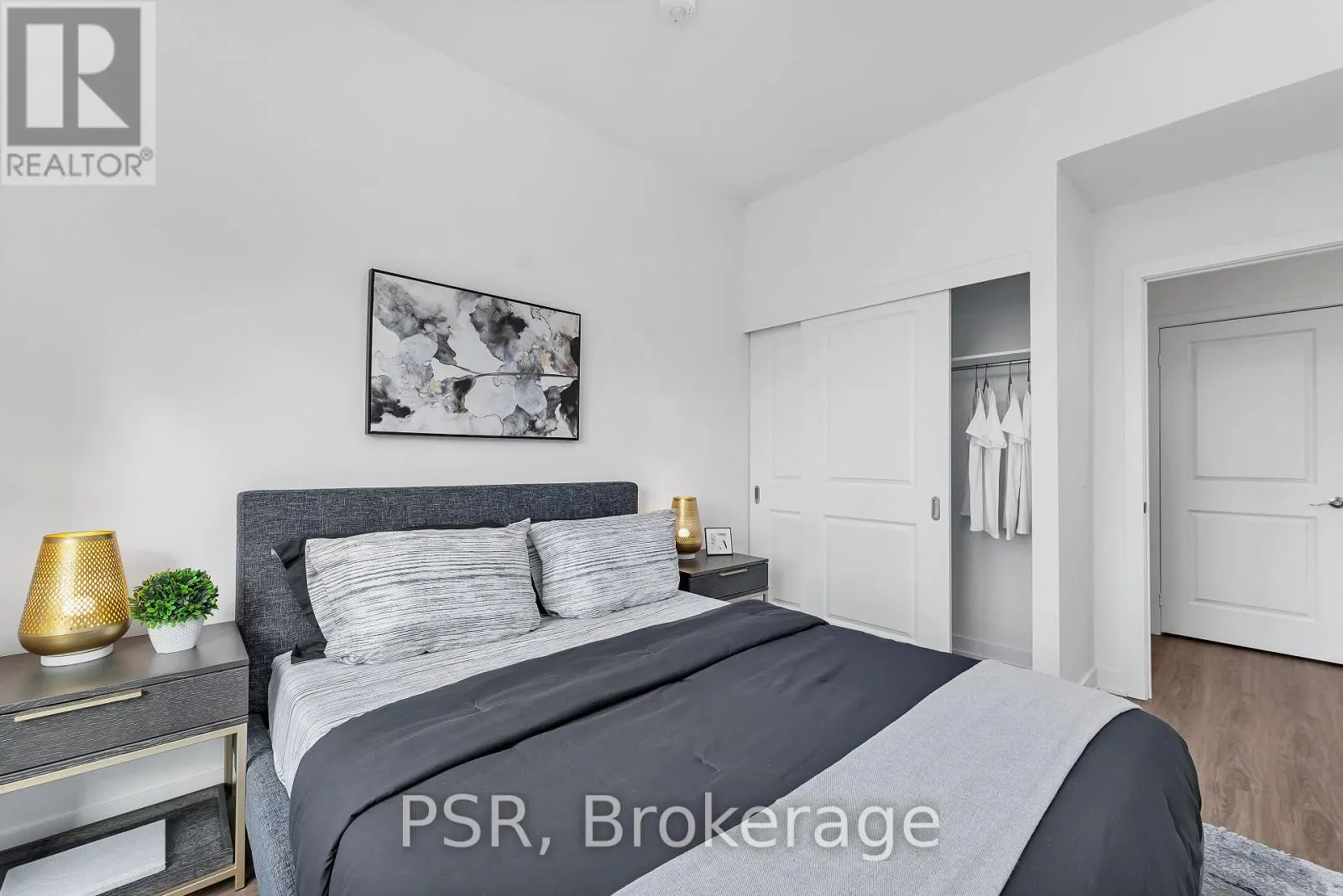 330 - 39 DANFORTH ROAD