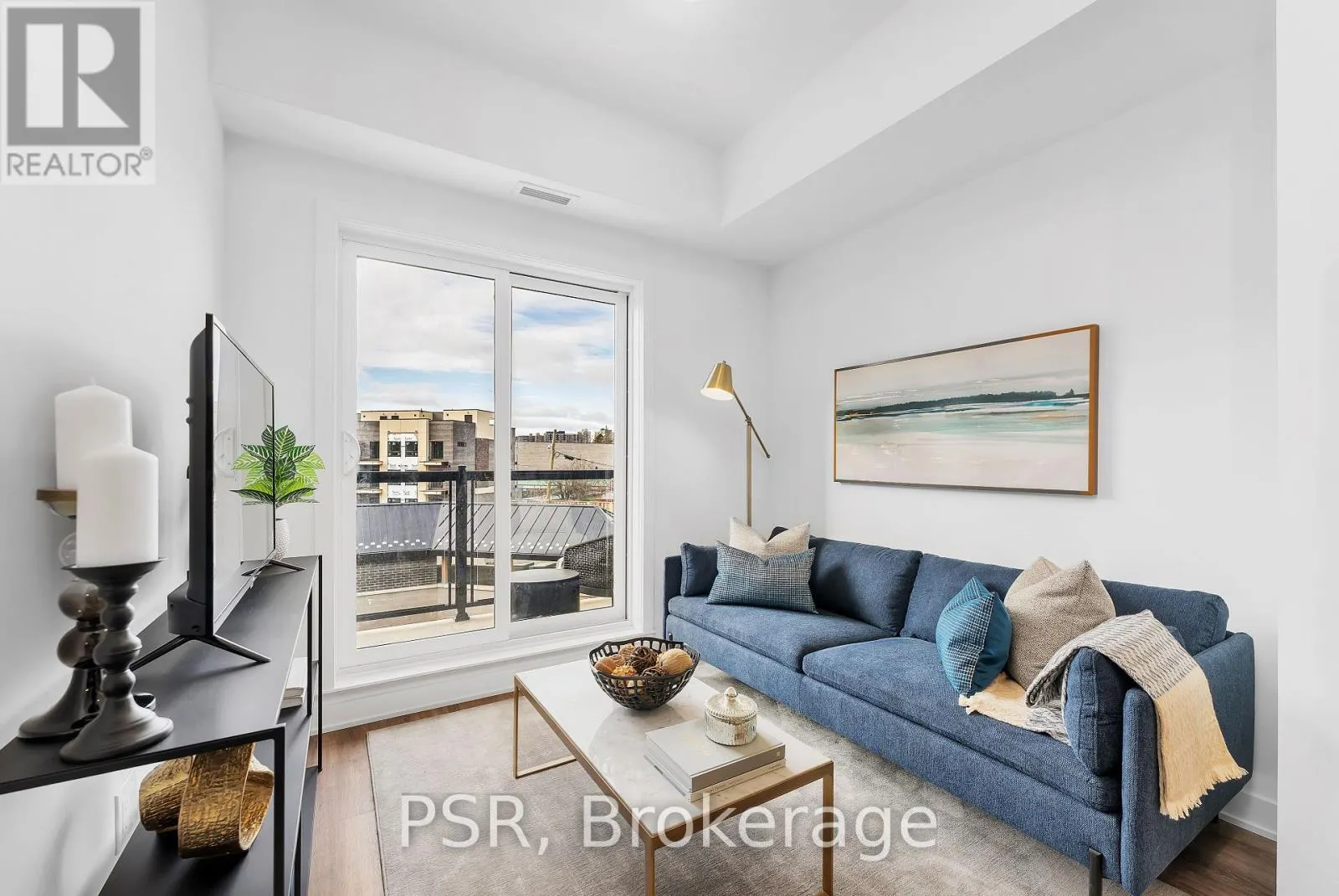 330 - 39 DANFORTH ROAD