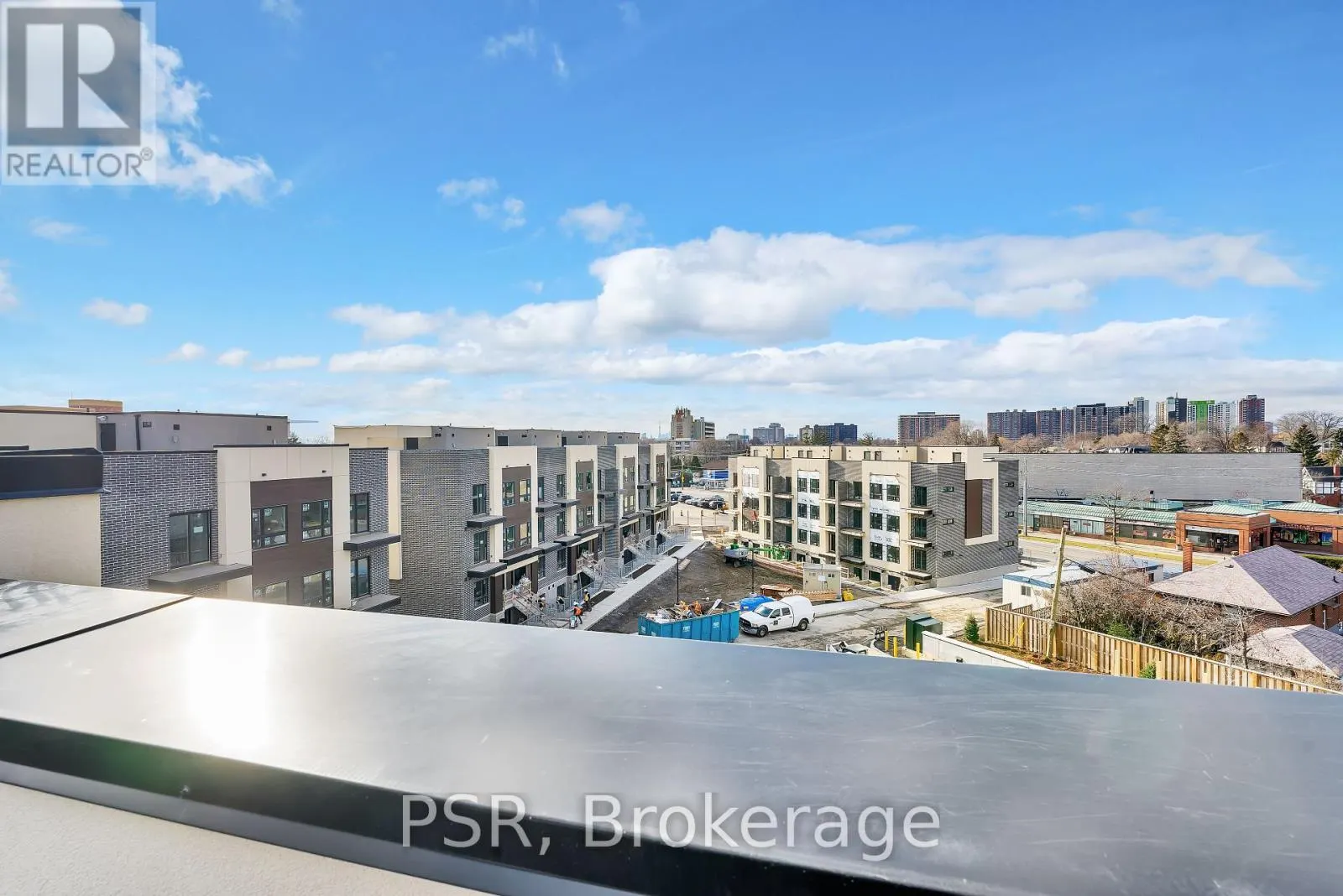 330 - 39 DANFORTH ROAD