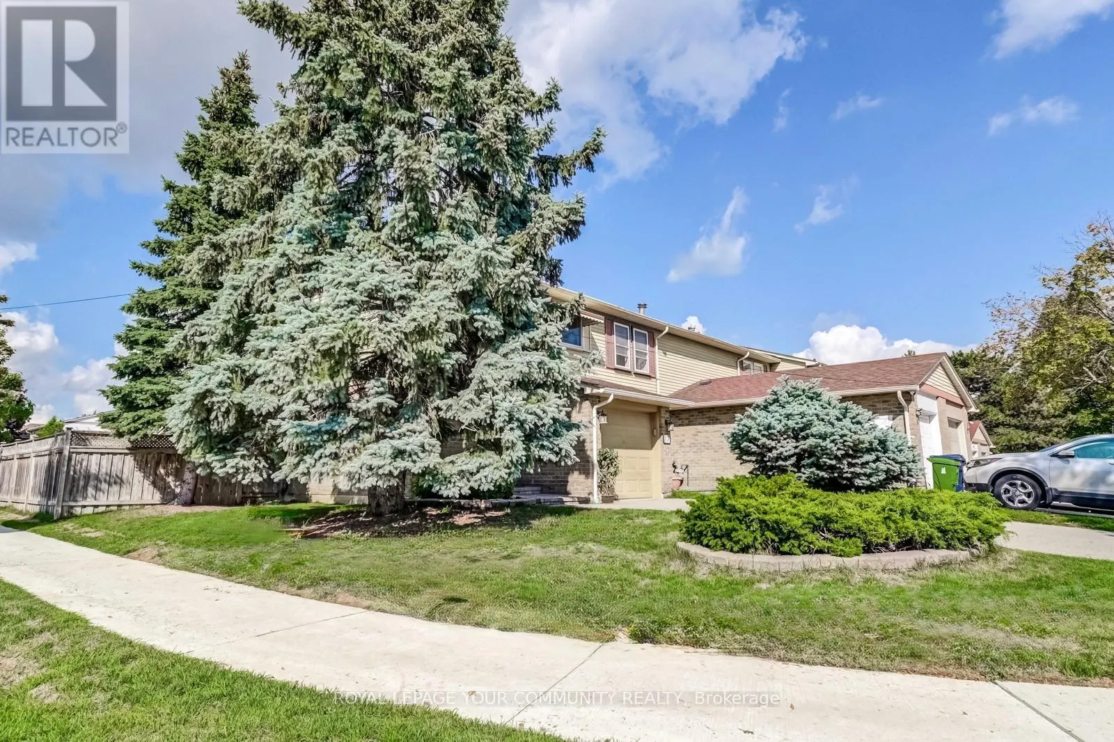 17 TRURO CRESCENT