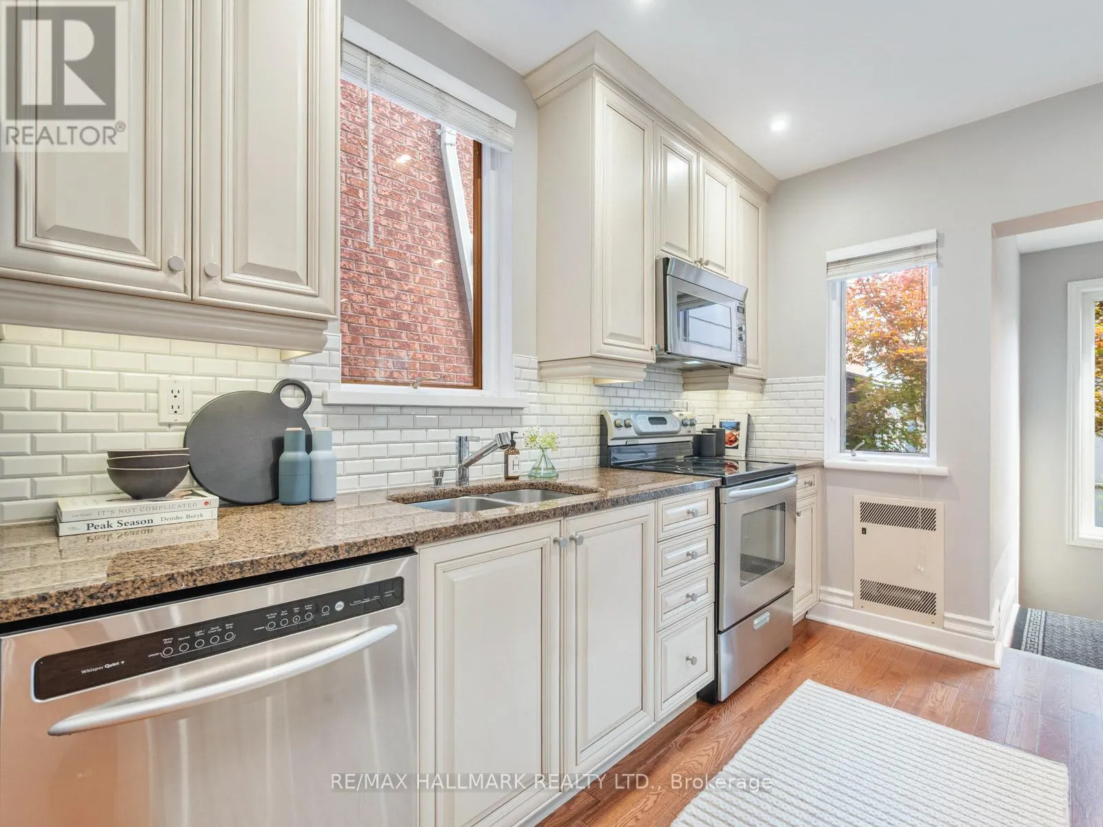 839 CARLAW AVENUE