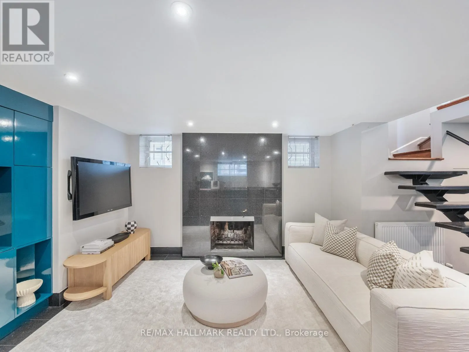 839 CARLAW AVENUE