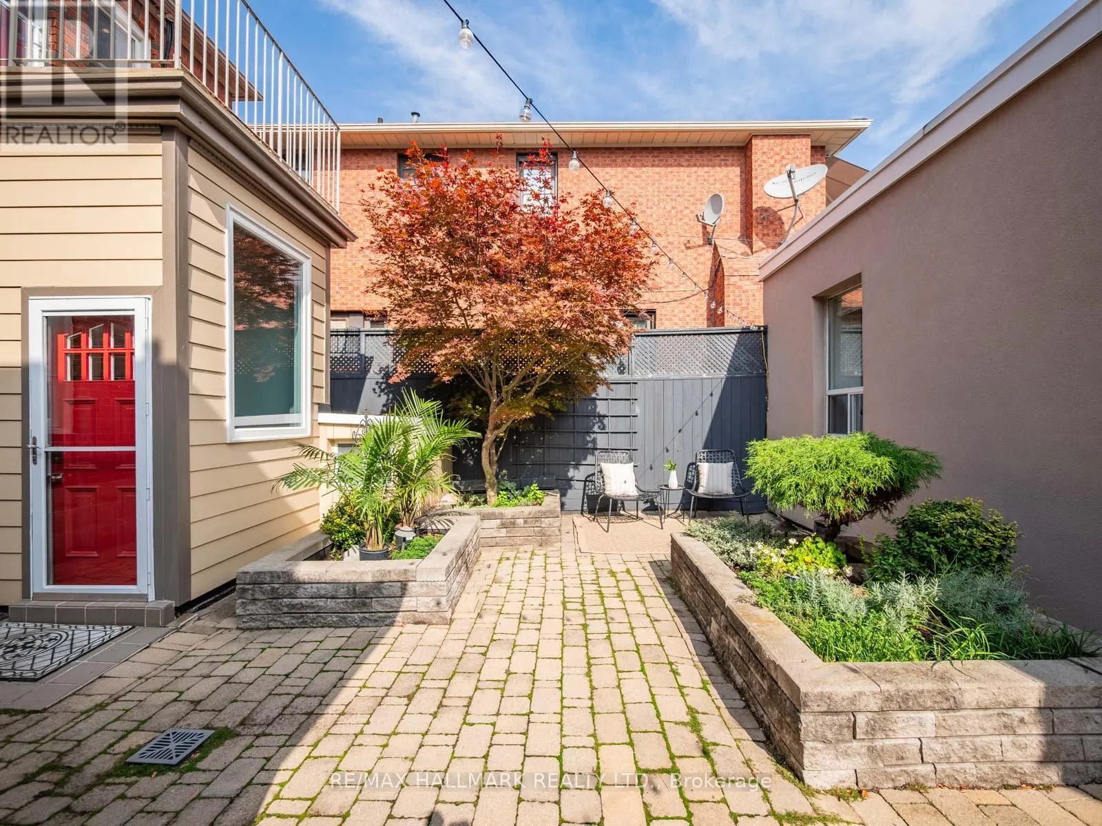 839 CARLAW AVENUE