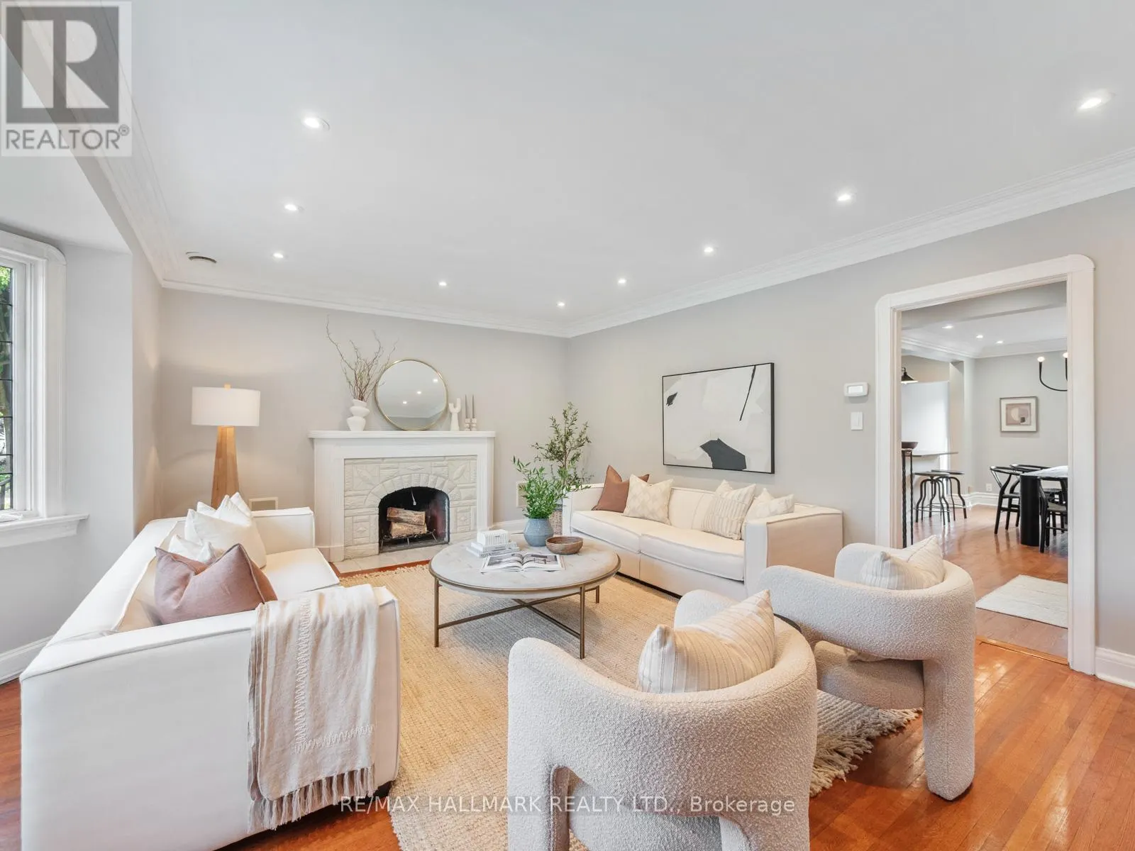 839 CARLAW AVENUE