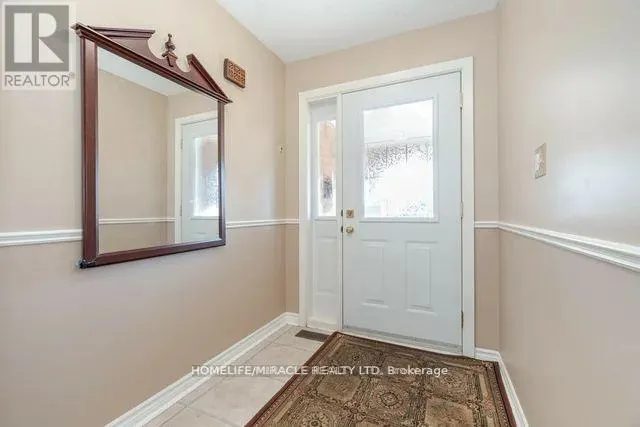 483 LABRADOR DRIVE