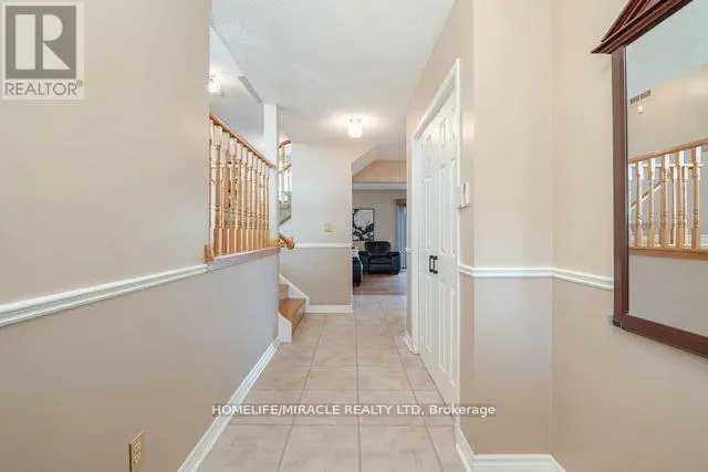 483 LABRADOR DRIVE