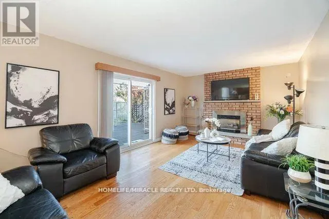 483 LABRADOR DRIVE