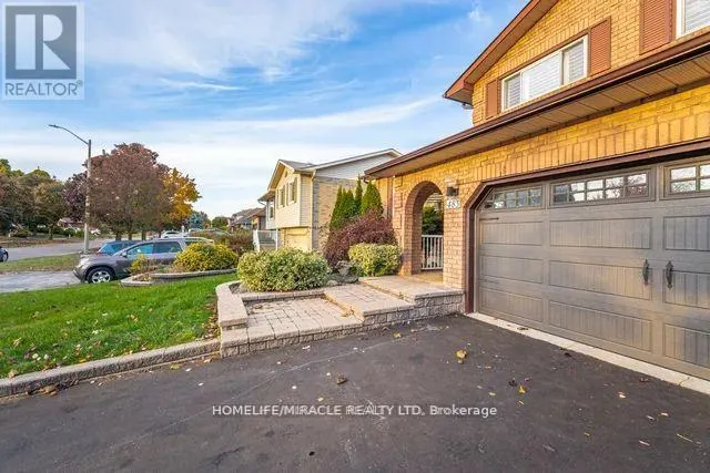 483 LABRADOR DRIVE