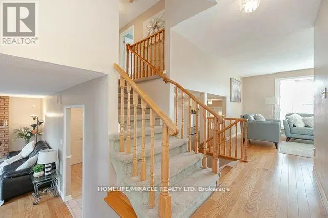 483 LABRADOR DRIVE