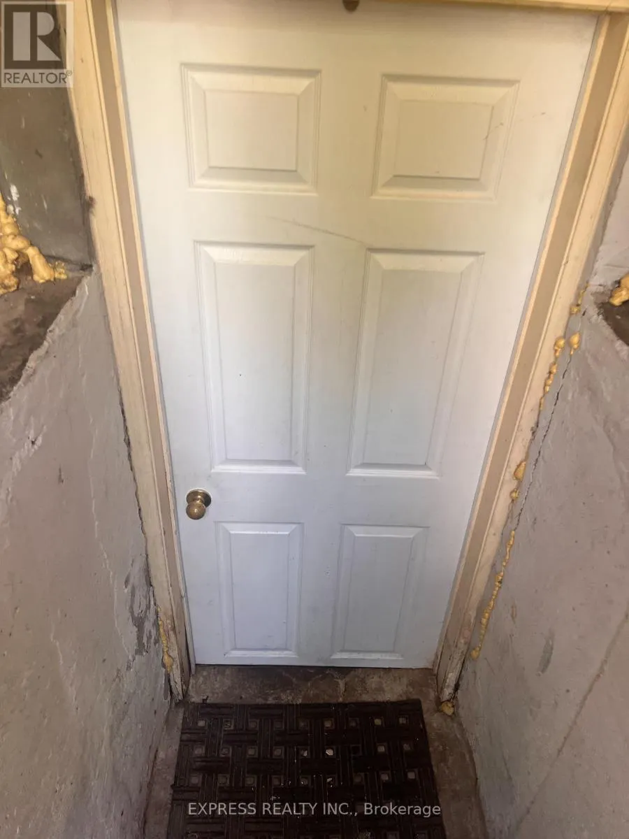 BSMT - 80 TAUNTON ROAD W