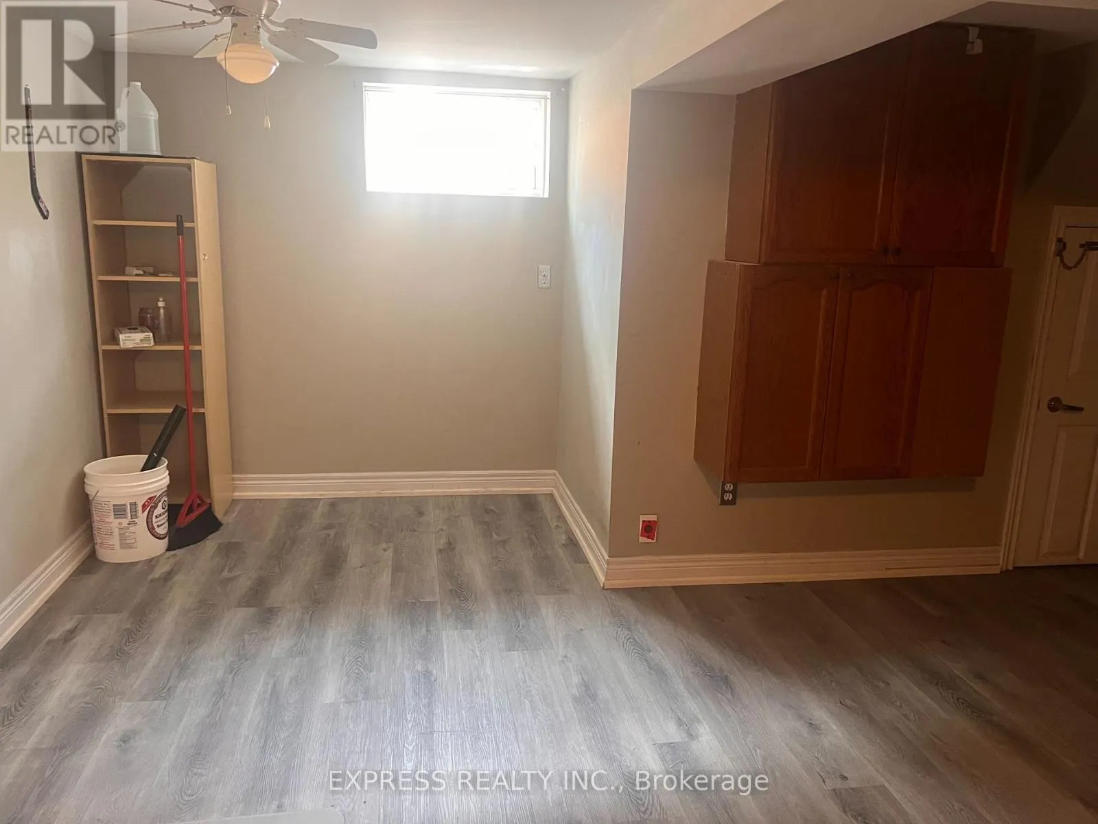 BSMT - 80 TAUNTON ROAD W